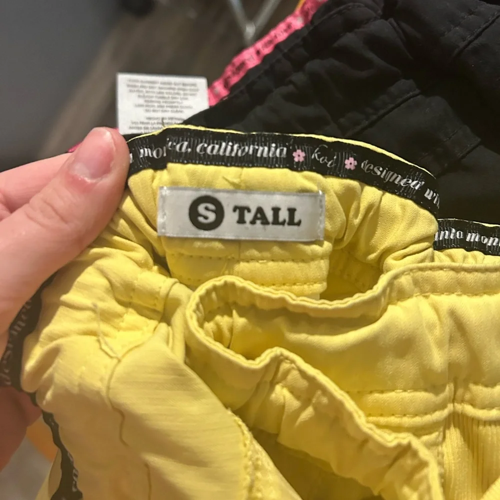 Sold - Picture 3 of 4